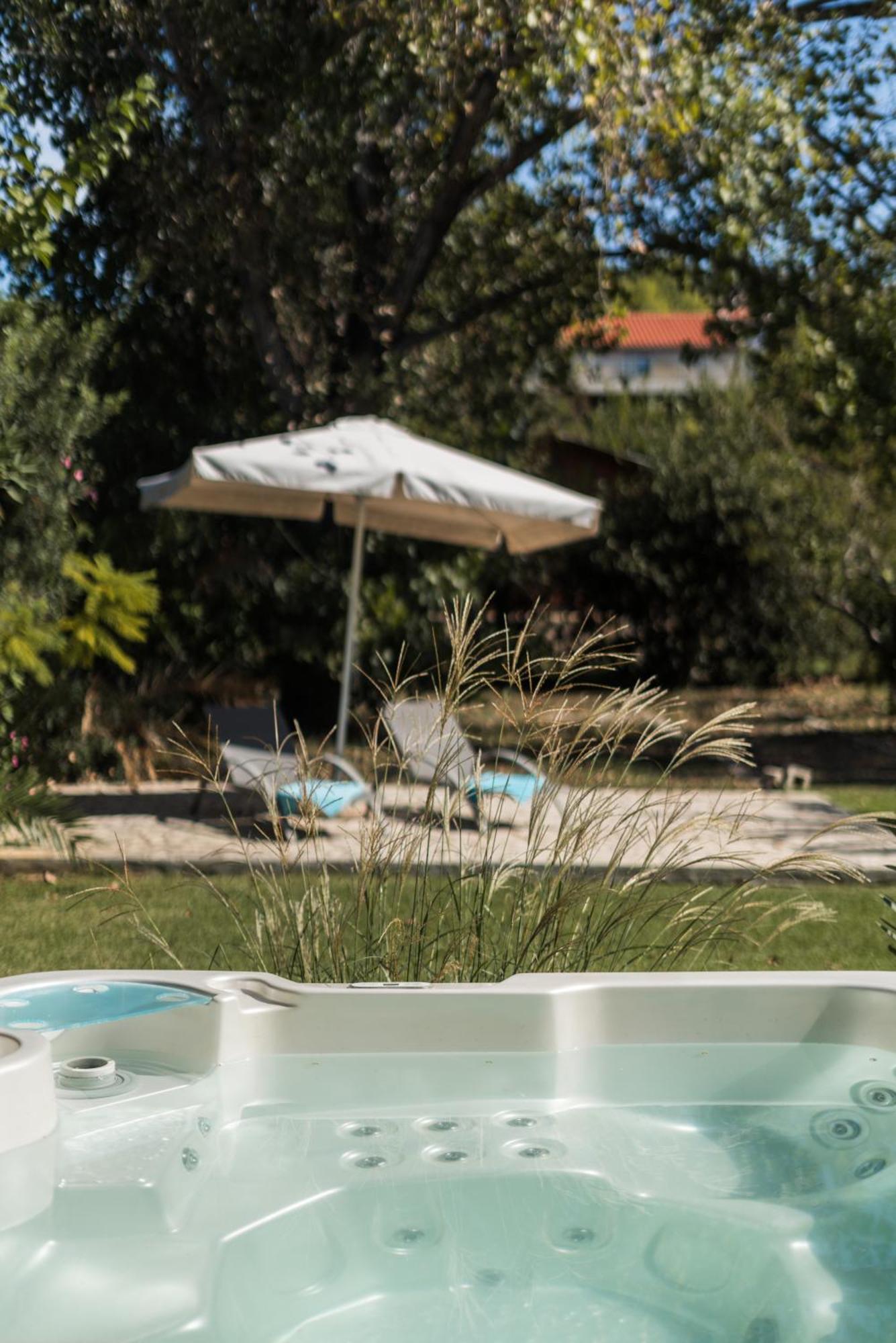 Klaritz Luxury Suites Lassi  Zewnętrze zdjęcie