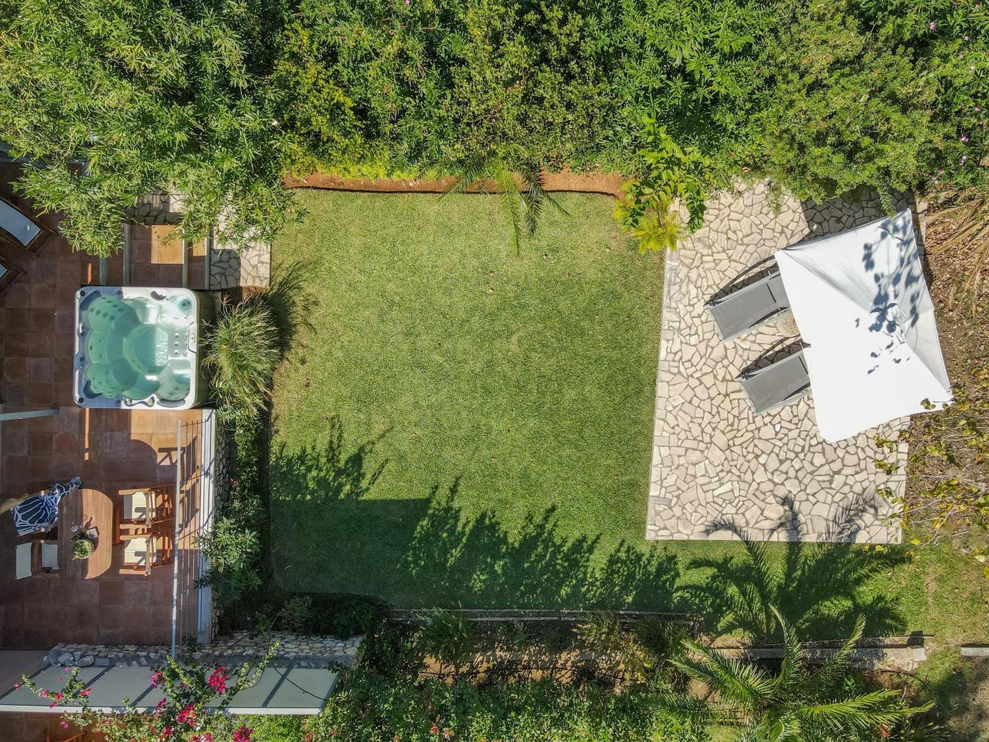 Klaritz Luxury Suites Lassi  Zewnętrze zdjęcie